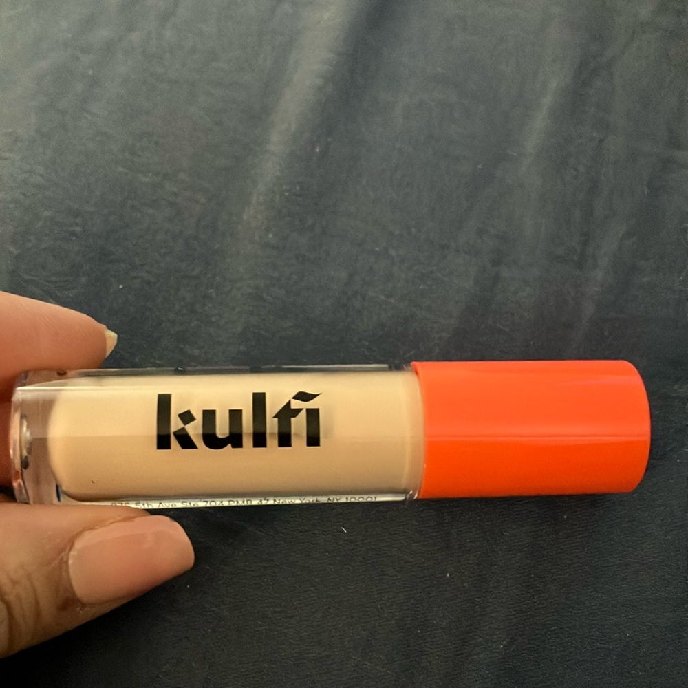 Kulfi Main Match Concealer - Coco Crush - Picture 2 of 2